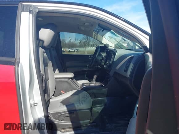 2018 Chevrolet Colorado 2WD Work Truck с VIN 1GCHSBEN6J1138361, выставлен на аукционе IAAI как лот 41588108 с пробегом 58 917 миль миль и . История ставок и продаж доступна на DreamBid. Изображение 5.