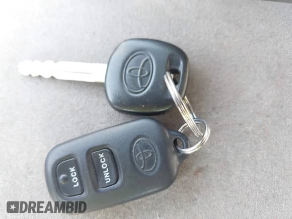 2008 Toyota Corolla CE with VIN 1NXBR32E58Z979040, listed as a IAAI auction lot 42997574 with 120 mi miles and . Bid and sale history available at DreamBid. Image 11.