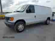 2007 Ford Econoline Cargo Commercial z VIN 1FTNE14W37DA27868, wystawiony jako Copart lot #54348015 z przebiegiem 170 588 mil mil oraz Czysty tytuł • Clean title. Historia ofert i sprzedaży dostępna na DreamBid. Obrazek 1.