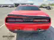 2018 Dodge Challenger SXT z VIN 2C3CDZAG3JH310422, wystawiony jako Copart lot #82404135 z przebiegiem 84 933 mil mil oraz Szkoda całkowita • Salvage title. Historia ofert i sprzedaży dostępna na DreamBid. Obrazek 6.