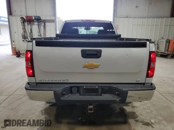 2013 Chevrolet Silverado 1500 LT z VIN 1GCRKSE75DZ339132, wystawiony jako Copart lot #82696605 z przebiegiem 95 461 mil mil oraz Czysty tytuł • Clean title. Historia ofert i sprzedaży dostępna na DreamBid. Obrazek 6.