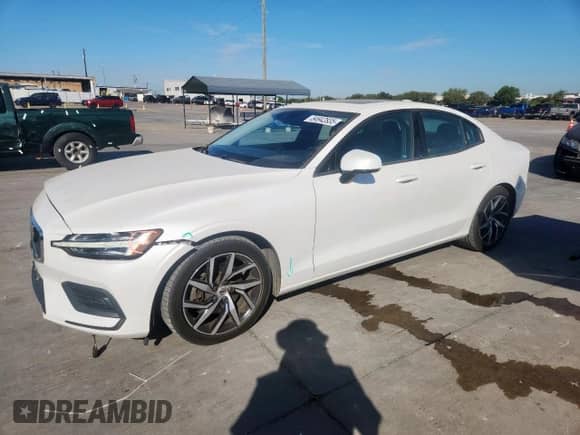 2019 Volvo S60 Momentum с VIN 7JR102FK5KG016375, выставлен на аукционе Copart как лот 84942835 с пробегом 61 182 миль миль и Списание • Salvage title. История ставок и продаж доступна на DreamBid. Изображение 1.