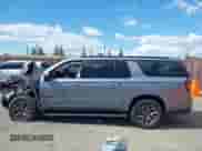 2022 Chevrolet Suburban Z71 с VIN 1GNSKDKDXNR331866, выставлен на аукционе IAAI как лот 41950396 с пробегом Не указан миль и . История ставок и продаж доступна на DreamBid. Изображение 14.