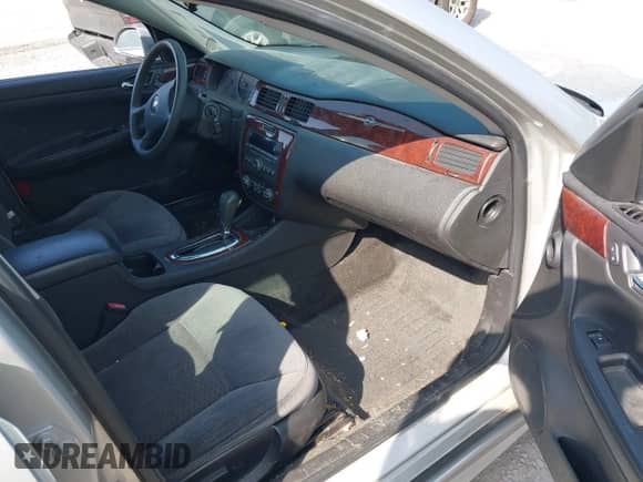 2009 Chevrolet Impala LS с VIN 2G1WB57K491291184, выставлен на аукционе IAAI как лот 42657148 с пробегом 209 758 миль миль и . История ставок и продаж доступна на DreamBid. Изображение 5.