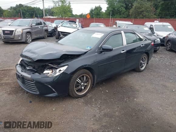 2016 Toyota Camry LE с VIN 4T1BF1FK4GU587162, выставлен на аукционе IAAI как лот 43005332 с пробегом 141 027 миль миль и . История ставок и продаж доступна на DreamBid. Изображение 2.