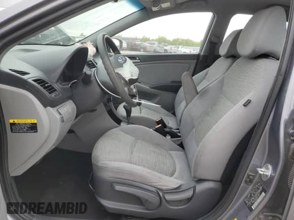 2016 Hyundai Accent SE с VIN KMHCT4AE5GU070923, выставлен на аукционе Copart как лот 86518235 с пробегом 136 468 миль миль и Списание • Salvage title. История ставок и продаж доступна на DreamBid. Изображение 7.