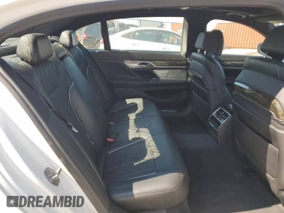 2020 BMW 7 Series 750i xDrive с VIN WBA7U2C04LGJ59669, выставлен на аукционе Copart как лот 80879205 с пробегом 92 100 миль миль и На запчасти • Non repairable. История ставок и продаж доступна на DreamBid. Изображение 10.