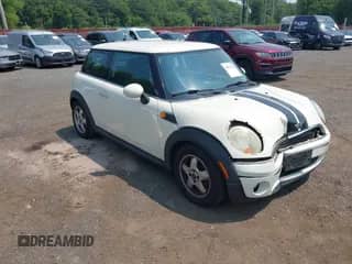 2008 MINI Hardtop with VIN WMWMF33528TU69137, listed as a IAAI auction lot 42892223 with 63,213 mi miles and . Bid and sale history available at DreamBid. Image 1.