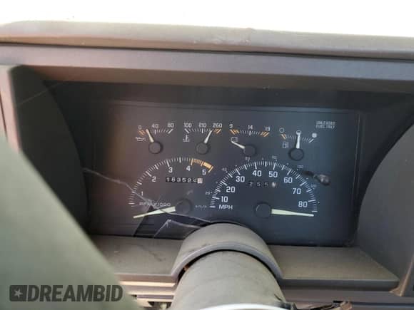 1994 GMC Sierra 1500 with VIN 1GTDC14Z8RZ554211, listed as a Copart auction lot 58243655 with 163,522 mi miles and Salvage title. Bid and sale history available at DreamBid. Image 9.