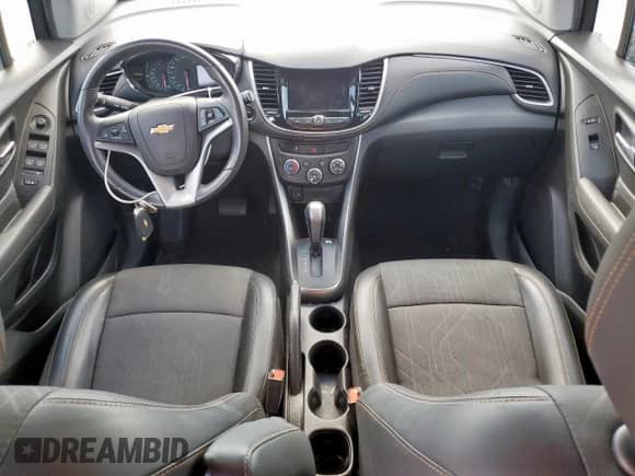 2020 Chevrolet Trax LT with VIN KL7CJLSB6LB055942, listed as a Copart auction lot 82139105 with 68,510 mi miles and Salvage title. Bid and sale history available at DreamBid. Image 8.