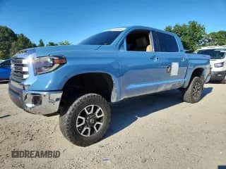2019 Toyota Tundra SR5 с VIN 5TFHY5F12KX833009, выставлен на аукционе Copart как лот 68764905 с пробегом 147 575 миль миль и Списание • Salvage title. История ставок и продаж доступна на DreamBid. Изображение 1.