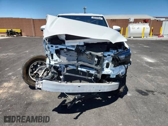 2024 Toyota Tacoma SR5 z VIN 3TMKB5FN9RM005162, wystawiony jako Copart lot #69293865 z przebiegiem 24 456 mil mil oraz Szkoda całkowita • Salvage title. Historia ofert i sprzedaży dostępna na DreamBid. Obrazek 5.