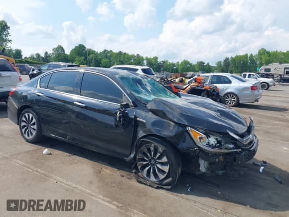 2017 Honda Accord with VIN JHMCR6F3XHC004363, listed as a IAAI auction lot 42155516 with 129,297 mi miles and . Bid and sale history available at DreamBid. Image 1.