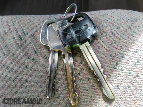 1998 Chevrolet Prizm Lsi with VIN 1Y1SK5285WZ438757, listed as a IAAI auction lot 41896020 with 106,369 mi miles and . Bid and sale history available at DreamBid. Image 11.