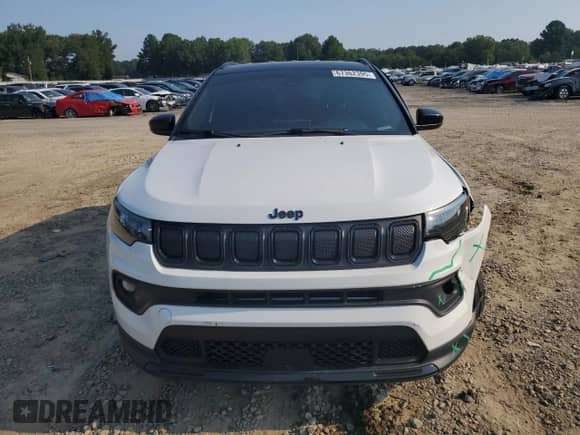 2022 Jeep Compass Altitude z VIN 3C4NJCBB9NT188076, wystawiony jako Copart lot #67362395 z przebiegiem 58 066 mil mil oraz Szkoda całkowita • Salvage title. Historia ofert i sprzedaży dostępna na DreamBid. Obrazek 5.