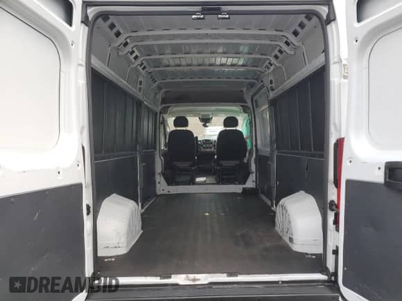 2021 Ram ProMaster Cargo with VIN 3C6LRVDG6ME548385, listed as a Copart auction lot 86113844 with Not provided miles and Non repairable. Bid and sale history available at DreamBid. Image 6.