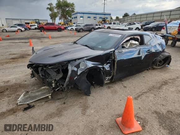 2017 Chevrolet Camaro 1SS z VIN 1G1FF1R76H0201744, wystawiony jako Copart lot #71552095 z przebiegiem Nie podano mil oraz Szkoda całkowita • Salvage title. Historia ofert i sprzedaży dostępna na DreamBid. Obrazek 1.