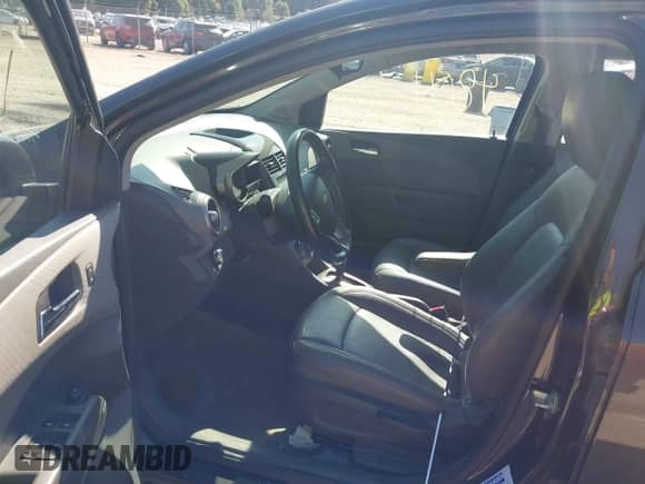 2015 Chevrolet Sonic LTZ с VIN 1G1JE5SB0F4104919, выставлен на аукционе IAAI как лот 43424804 с пробегом 94 365 миль миль и . История ставок и продаж доступна на DreamBid. Изображение 5.