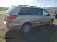 2010 Toyota Sienna XLE с VIN 5TDDK4CC0AS032776, выставлен на аукционе Copart как лот 70566325 с пробегом 174 831 миль миль и Чистый • Clean title. История ставок и продаж доступна на DreamBid. Изображение 3.