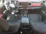 2023 Toyota Tacoma SR5 z VIN 3TYAZ5CNXPT037969, wystawiony jako Copart lot #90116075 z przebiegiem 50 036 mil mil oraz Nie do naprawy • Non repairable. Historia ofert i sprzedaży dostępna na DreamBid. Obrazek 8.