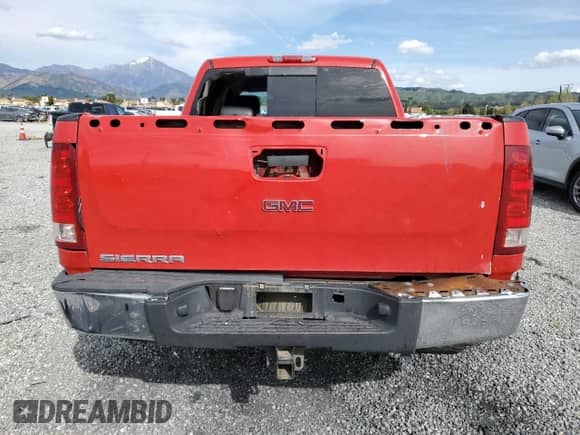 2008 GMC Sierra 1500 SL with VIN 2GTEK13C381146615, listed as a Copart auction lot 51348715 with 219,269 mi miles and Salvage title. Bid and sale history available at DreamBid. Image 6.