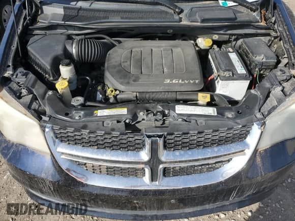 2011 Dodge Grand Caravan Mainstreet with VIN 2D4RN3DG1BR642255, listed as a Copart auction lot 71983545 with 201,947 mi miles and Non repairable. Bid and sale history available at DreamBid. Image 12.