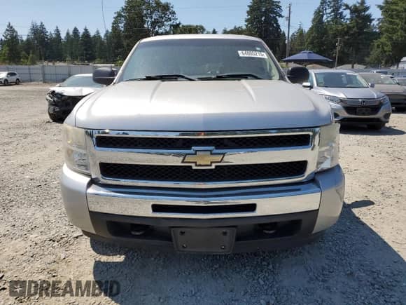 2010 Chevrolet Silverado 1500 LT with VIN 3GCRKSEAXAG210441, listed as a Copart auction lot 64805215 with 211,884 mi miles and Salvage title. Bid and sale history available at DreamBid. Image 5.