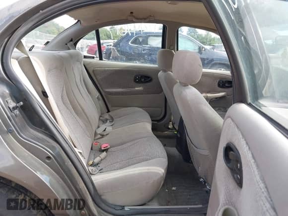2000 Saturn SL with VIN 1G8ZK5273YZ233882, listed as a IAAI auction lot 43447019 with Not provided miles and . Bid and sale history available at DreamBid. Image 8.