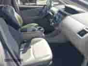 2015 Toyota Prius Two z VIN JTDZN3EU0FJ024050, wystawiony jako IAAI lot #42839738 z przebiegiem 153 906 mil mil oraz . Historia ofert i sprzedaży dostępna na DreamBid. Obrazek 5.