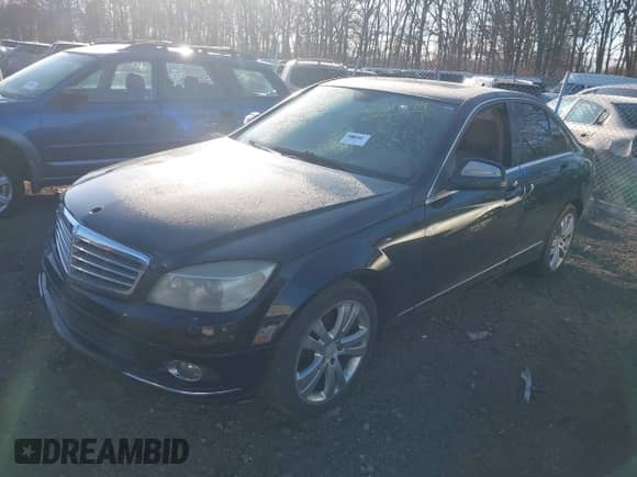 2008 Mercedes-Benz C 300 Sport z VIN WDDGF54X58F010815, wystawiony jako IAAI lot #41627384 z przebiegiem Nie podano mil oraz . Historia ofert i sprzedaży dostępna na DreamBid. Obrazek 2.