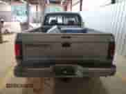 1996 Dodge Dakota z VIN 1B7GL23X1TS658719, wystawiony jako Copart lot #69939685 z przebiegiem Nie podano mil oraz Szkoda całkowita • Salvage title. Historia ofert i sprzedaży dostępna na DreamBid. Obrazek 6.