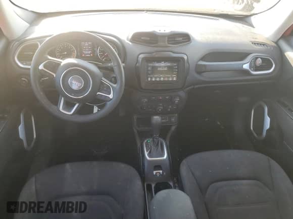 2018 Jeep Renegade Latitude with VIN ZACCJABB5JPH83813, listed as a Copart auction lot 86861165 with 118,230 mi miles and Salvage title. Bid and sale history available at DreamBid. Image 8.