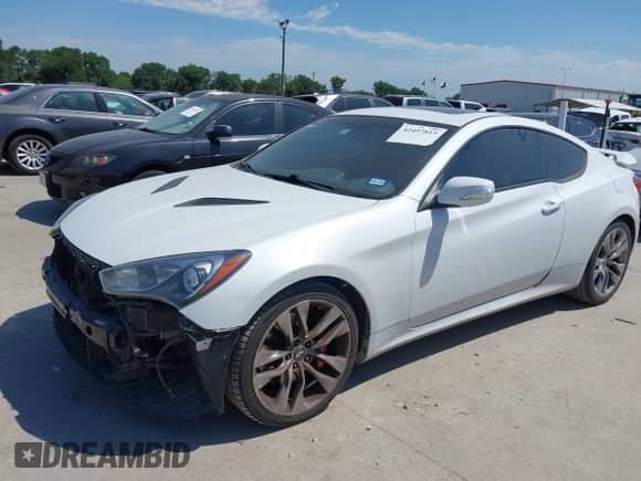 2015 Hyundai Genesis Coupe Ultimate с VIN KMHHU6KJ0FU125576, выставлен на аукционе IAAI как лот 42457813 с пробегом 125 000 миль миль и . История ставок и продаж доступна на DreamBid. Изображение 18.