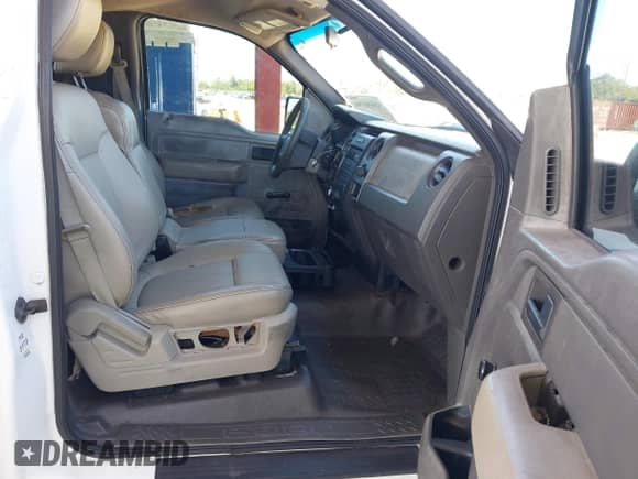 2009 Ford F-150 XL with VIN 1FTRF12WX9KA27138, listed as a IAAI auction lot 43436194 with 182,834 mi miles and . Bid and sale history available at DreamBid. Image 5.