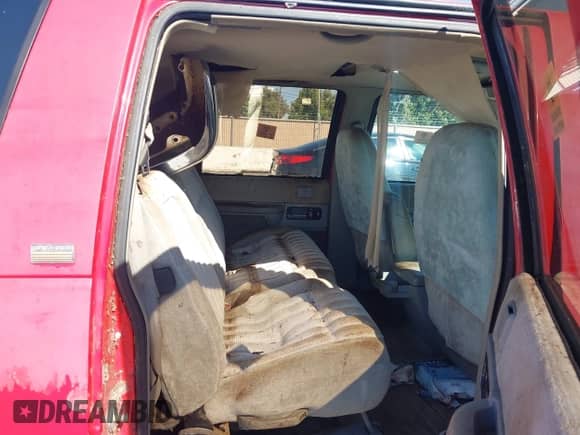 1993 Chevrolet Suburban с VIN 1GNEC16K4PJ399163, выставлен на аукционе IAAI как лот 43469871 с пробегом 187 389 миль миль и . История ставок и продаж доступна на DreamBid. Изображение 8.