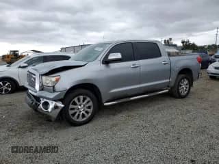 2013 Toyota Tundra Limited with VIN 5TFHW5F11DX313845, listed as a Copart auction lot 55480355 with 352,781 mi miles and Salvage title. Bid and sale history available at DreamBid. Image 1.