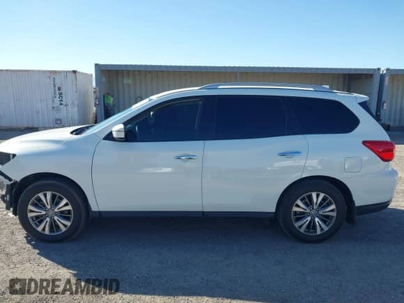 2020 Nissan Pathfinder S z VIN 5N1DR2AN2LC630730, wystawiony jako IAAI lot #43412060 z przebiegiem 50 394 mil mil oraz . Historia ofert i sprzedaży dostępna na DreamBid. Obrazek 15.