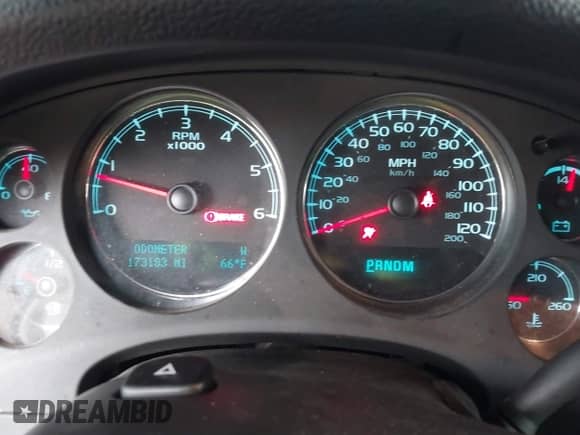 2013 Chevrolet Tahoe LS with VIN 1GNSCAE05DR276326, listed as a IAAI auction lot 41894489 with 173,183 mi miles and . Bid and sale history available at DreamBid. Image 7.