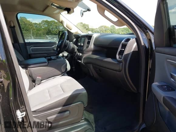 2020 Ram 1500 Big Horn with VIN 1C6RRFFG8LN120583, listed as a IAAI auction lot 42320101 with 55,263 mi miles and . Bid and sale history available at DreamBid. Image 5.