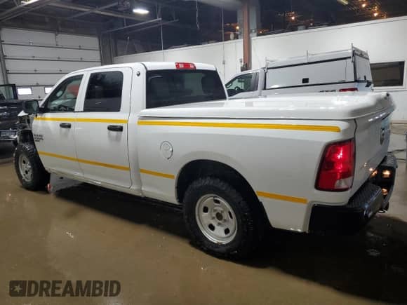 2019 Ram 1500 Tradesman z VIN 1C6RR7ST4KS720834, wystawiony jako Copart lot #62120845 z przebiegiem 115 714 mil mil oraz Czysty tytuł • Clean title. Historia ofert i sprzedaży dostępna na DreamBid. Obrazek 2.