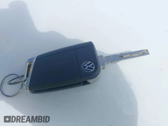 2021 Volkswagen Tiguan SE с VIN 3VV2B7AX5MM054356, выставлен на аукционе IAAI как лот 43035399 с пробегом 87 671 миль миль и . История ставок и продаж доступна на DreamBid. Изображение 11.