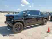 2023 GMC Sierra 1500 Denali z VIN 3GTUUGED6PG166328, wystawiony jako Copart lot #67110725 z przebiegiem 45 578 mil mil oraz Szkoda całkowita • Salvage title. Historia ofert i sprzedaży dostępna na DreamBid. Obrazek 1.
