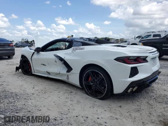 2021 Chevrolet Corvette 1LT z VIN 1G1YA3D47M5119941, wystawiony jako Copart lot #60263045 z przebiegiem 35 346 mil mil oraz Szkoda całkowita • Salvage title. Historia ofert i sprzedaży dostępna na DreamBid. Obrazek 2.