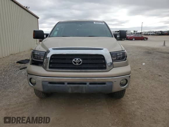 2007 Toyota Tundra SR5 z VIN 5TBDV54137S471126, wystawiony jako Copart lot #82684135 z przebiegiem 256 898 mil mil oraz Czysty tytuł • Clean title. Historia ofert i sprzedaży dostępna na DreamBid. Obrazek 5.