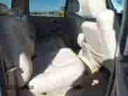 2005 Chevrolet Suburban LT z VIN 3GNEC16Z95G288863, wystawiony jako IAAI lot #41653675 z przebiegiem 309 977 mil mil oraz . Historia ofert i sprzedaży dostępna na DreamBid. Obrazek 8.