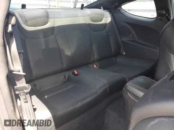 2015 Hyundai Genesis Coupe 3.8L Base с VIN KMHHU6KJXFU125715, выставлен на аукционе Copart как лот 52887125 с пробегом 54 927 миль миль и Списание • Salvage title. История ставок и продаж доступна на DreamBid. Изображение 10.
