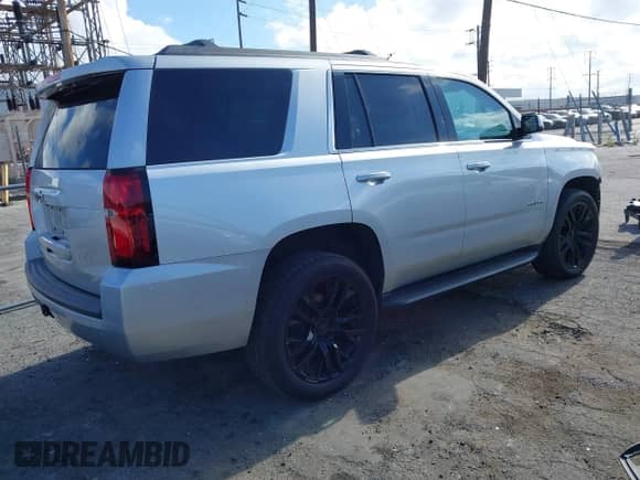 2020 Chevrolet Tahoe LS с VIN 1GNSCAKC2LR227856, выставлен на аукционе IAAI как лот 42246510 с пробегом 55 132 миль миль и . История ставок и продаж доступна на DreamBid. Изображение 4.