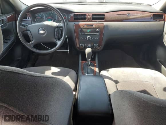 2010 Chevrolet Impala LT с VIN 2G1WB5EK1A1168630, выставлен на аукционе Copart как лот 84952015 с пробегом 143 554 миль миль и Списание • Salvage title. История ставок и продаж доступна на DreamBid. Изображение 8.
