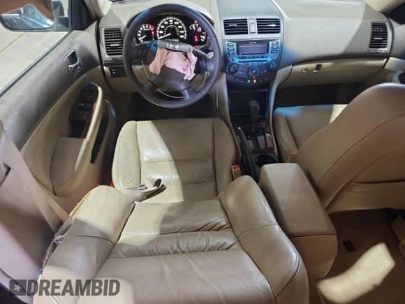 2007 Honda Accord EX-L with VIN 1HGCM56867A032176, listed as a Copart auction lot 87070605 with 205,902 mi miles and Salvage title. Bid and sale history available at DreamBid. Image 8.