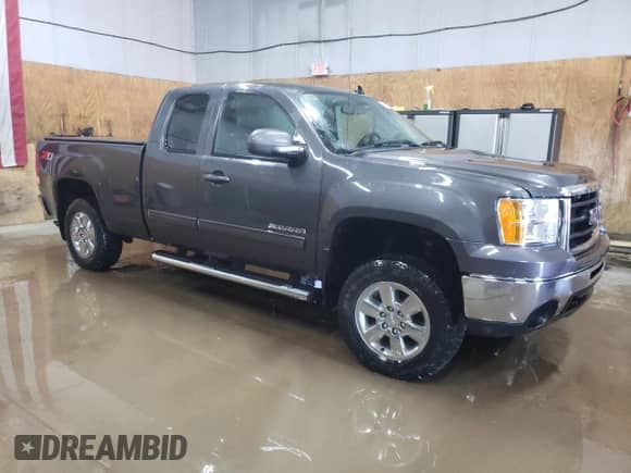 2011 GMC Sierra 1500 SLT with VIN 1GTR2WE3XBZ282086, listed as a Copart auction lot 53519485 with 68,786 mi miles and Clean title. Bid and sale history available at DreamBid. Image 4.